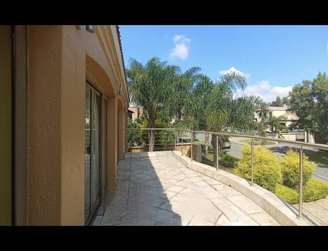 7 BEDROOM HOUSE FOR SALE IN SAVANNA HILLS